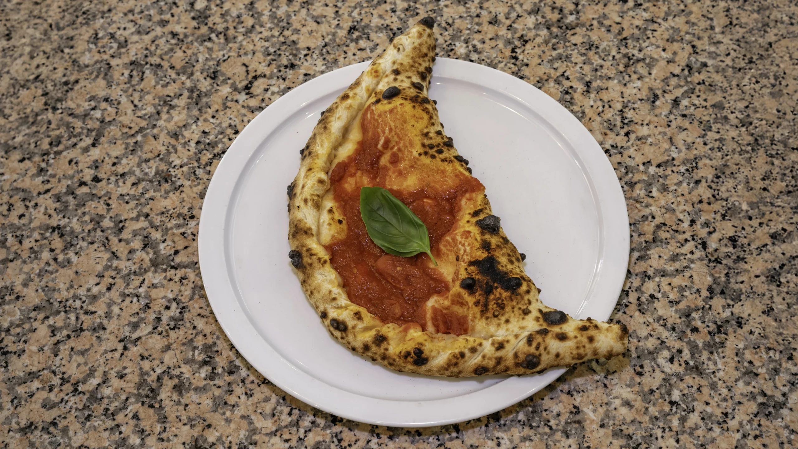 Pizza L'Esteou Calzone