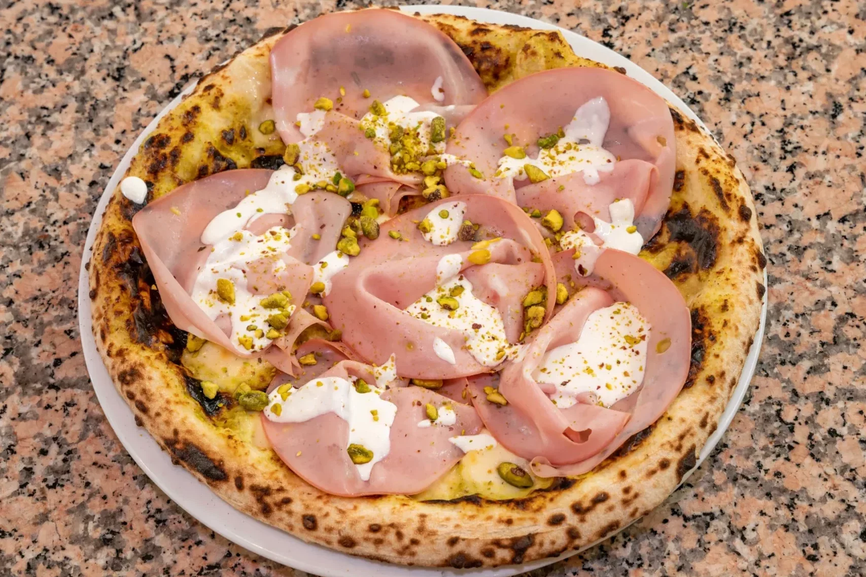 L'esteou Marseille Pizza Mortadella